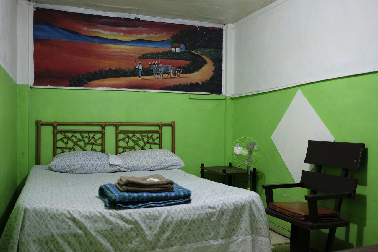 Hostal Del Este Santa Fe San Jose  Exterior photo